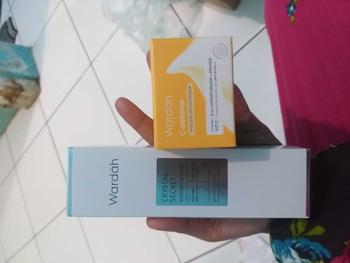 Product Review of WARDAH C-Defense Mousse Moisturizer 30 g - Pelembab, Primer dan Antioksidan, dengan HiGrade VitaminC - Mencerahkan dan Menyegarkan - Untuk Semua Jenis Kulit - Skincare from v**e 1