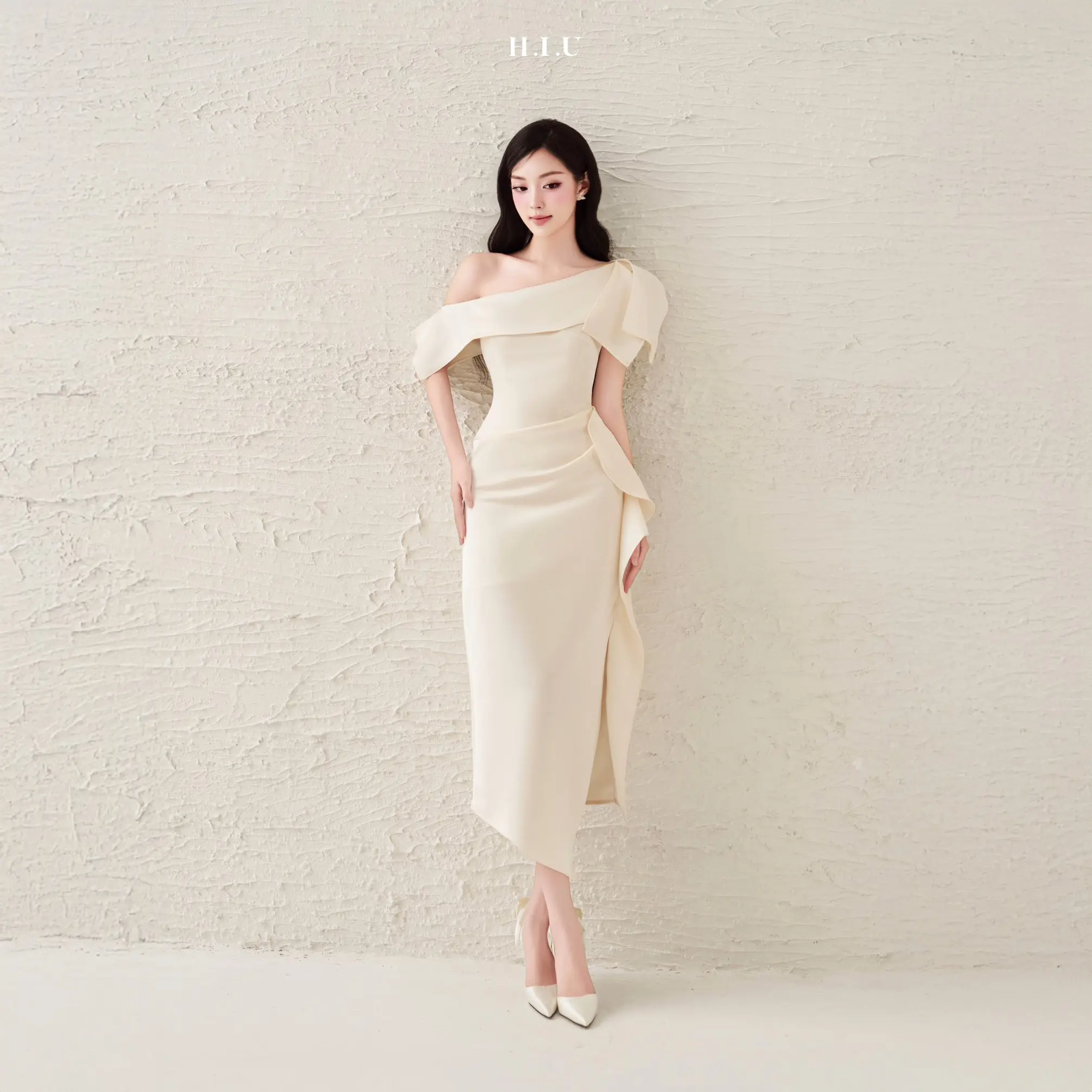 Váy tiệc nữ thiết kế trễ vai Lavie dress taffta lụa cao cấp H.I.U Fashion , đầm dáng dài midi sang trọng HIU design