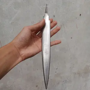 pisau bilah dua sisi dari besi strip