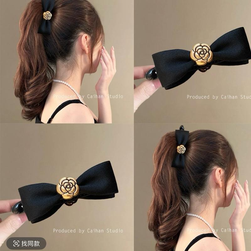 Q13 Kẹp dọc tạo phồng tóc size 8cm vòng rộng họa tiết hoa trà đá trái tim