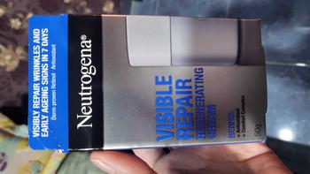 Product Review of NEUTROGENA Visible Repair Regenerating Cream 50g -  Facial Moisturizer - Skincare Retinol Anti Aging from V**a 2