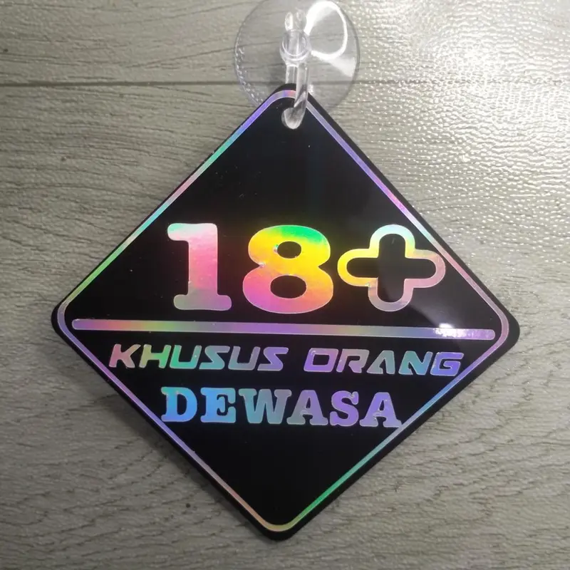 Mainan  Gantungan Kaca Mobil versi Hitam+ Hlogrm 5