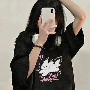 バタフライレタープリント - 女性の短袖のTシャツ、丸い首、ゆるい、カジュアルトップ