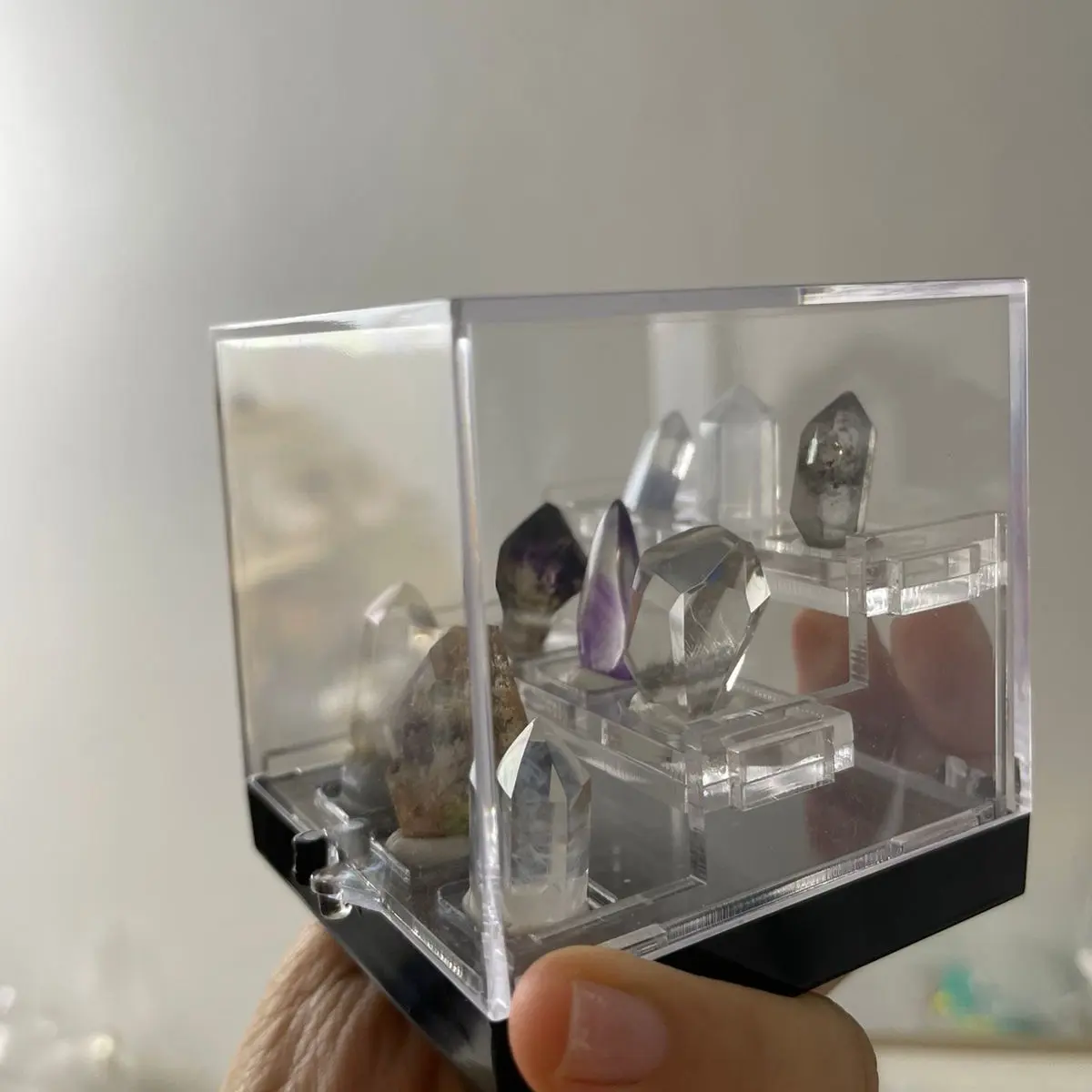 Kotak Akrilik display mini crystal