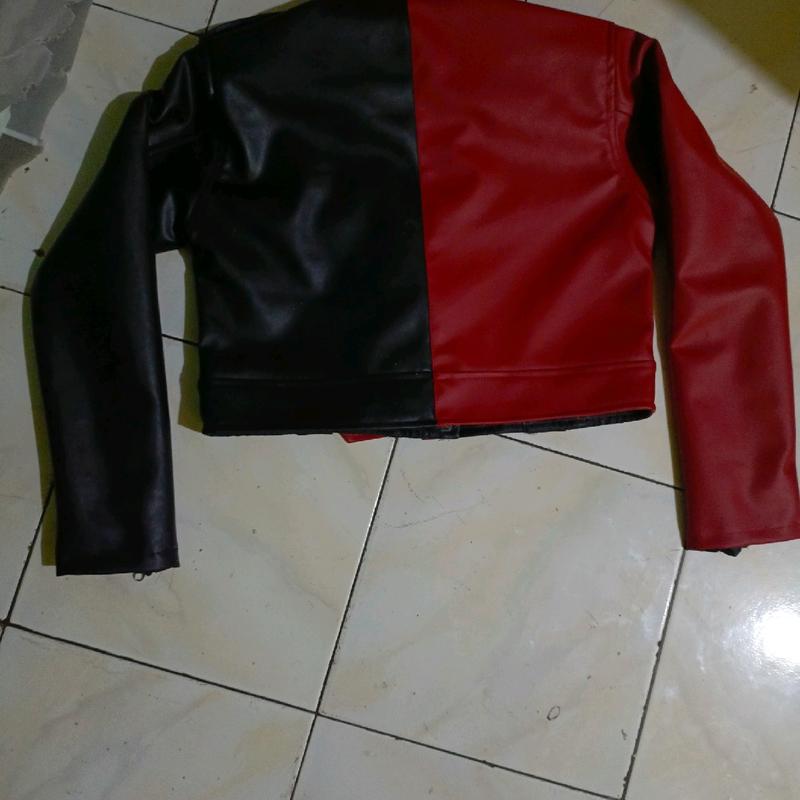 jaket crop wanita black merah semi kulit  terlaris 2