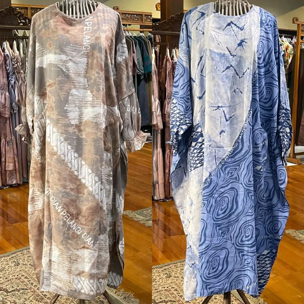 Triana Kaftan Rayon by Dian Pelangi ORIGINAL Busana Muslim Daily Maxi Dress Gamis Abaya Batwing Pesta Pernikahan Kondangan Lebaran Wanita Cantik Anggun Modis Modern Elegan Mewah Casual Formal Model Arabian Terbaru Motif Batik Abstrak Hand Made Kekinian