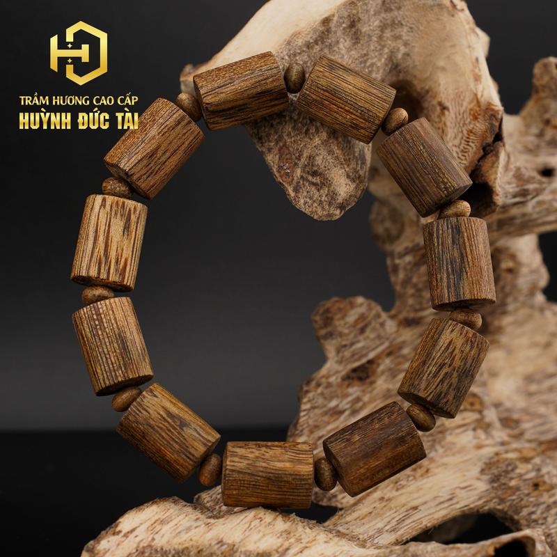  Vòng Đeo Tay Trầm Hương Đốt Trúc Thô 12Li Tiên Phước 