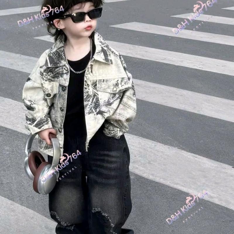 ( ko tăng size) sét áo 2 chi tiết khoác bò mũ rời quần jeans ống suông mềm hip hop của bé sai 10-26kg, trên 1 tuổi