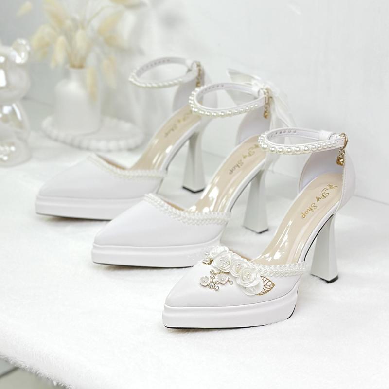 Giày Cao Gót Đúp Kép Mũi Nhọn Trắng Viền Ren Hạt Châu 11 Phân Form Rất To Nữ Shoes Women Có Quai DéP Hoa Sandal Giay Cưới Cô Dâu From To Lùi 1 Size Hậu Dây Đính Hạt Châu Có 3 Phân Loại Giày Đi Tiệc
