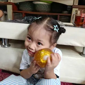 READY STOK Squishy Dumpling Bakpao Kukus Mainan Pencet Remas Anti Stress Slow Rising Super Lembut, Mainan Fidget aman untuk anak dan dewasa, tersedia warna polos pastel serta varian glitter berkilau, cocok untuk hadiah ulang tahun dan koleksi mainan,