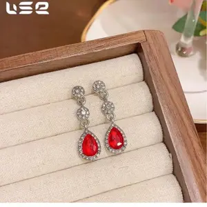 StylishGirlHacks Anting Korea Motif Red Ruby
