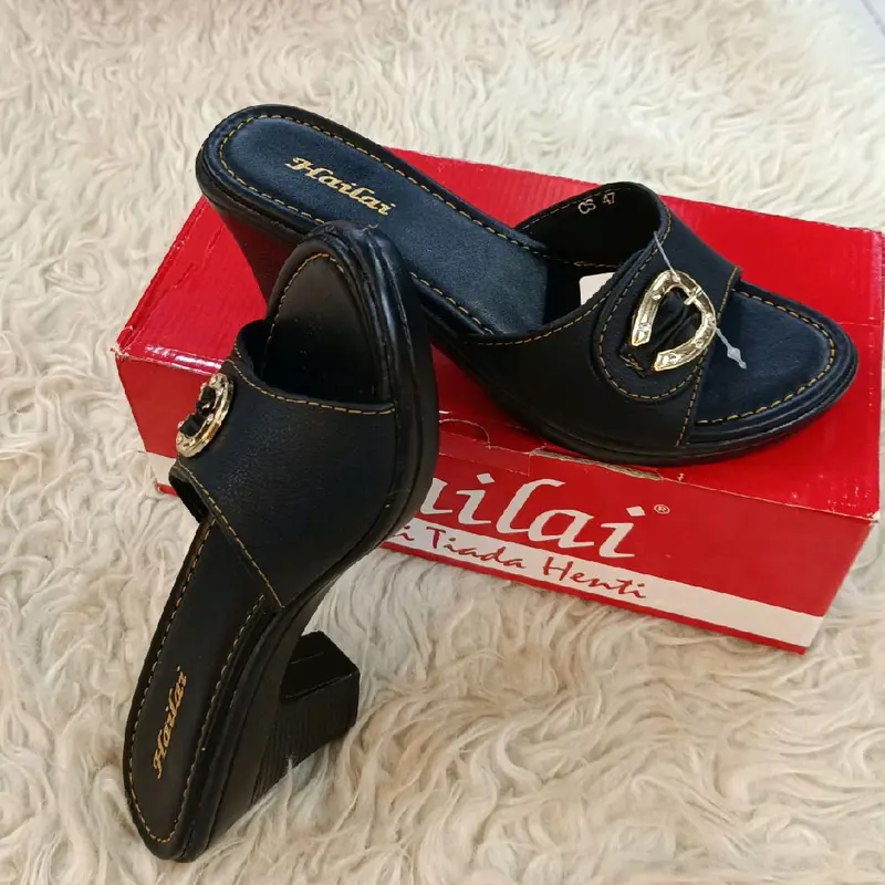 sandal hailai bidang besar size 36-40 hless. 5.turun 1 no 4