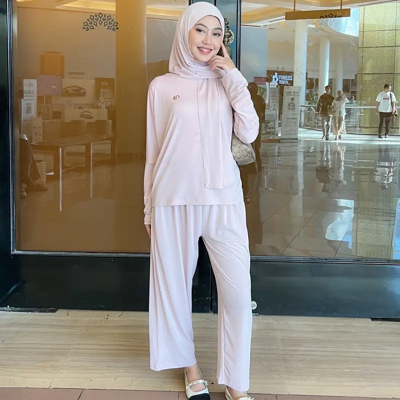 ONE SET DAN DASTER FAISA SELECT ITEM Setelan 3
