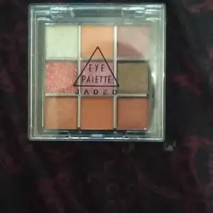 Glitter eyeshadow chocolate palette