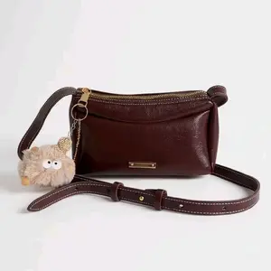 Tas Selempang Slingbag KHUFRA 1Ruang free boneka Desain Elegan untuk gaya harian