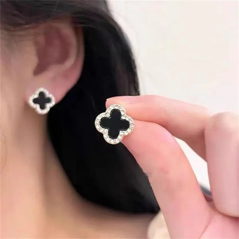khuyên tai cỏ 4 lá, Bông Tai Cỏ Bốn Lá, Nhiều Màu Sắc, Thời Trang, Đơn Giản Và Tinh Tế, Đồ Trang Sức Cao Cấp, Cá Tính