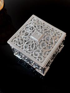 Caja para guardar joyas de metal elegante, estilo palacio de alta gama, organizador de recuerdos duradero y de diseño estiloso, idea perfecta para regalo