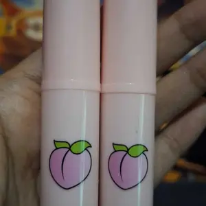 KBS Lipbalm PEACH Warna Peach Alami Berubah Sesuai Suhu Perawatan Bibir Melembapkan dengan Vitamin Ideal untuk Pria dan Wanita lipbalm peach min2