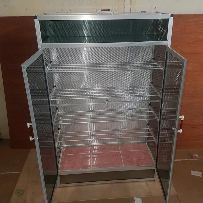 rak lemari sepatu aluminium kaca 2 pintu 1