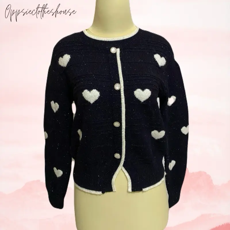 Cardigan desain Korean Style Crop Cardigan bermotif hati