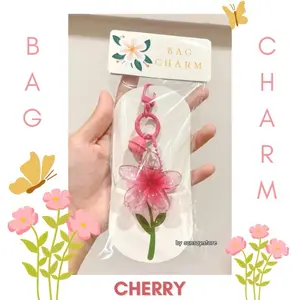Bag Charm Jepitan Bunga Kamboja / Keychain Bunga Kamboja