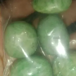 Batu Natural Asli Alam Green Jade Tumble Chips Gravel 20-30mm Paket 100 grams