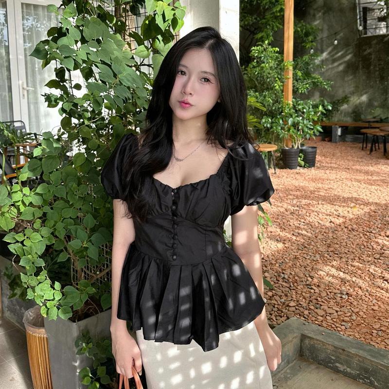 Kimee Áo kiểu nữ tiểu thư tay bồng cổ vuông chân áo xếp ly điệu đà mùa hè KA531 cho phong cách thanh lịch