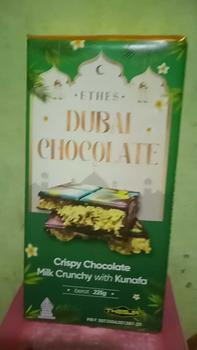 Product Review of DUBAI VERSI RAMADHAN LEBARAN IDUL FITRI crispy pistachio coklat kunafe chocolate bar dubai halal from l**i y**g s**i 1