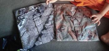 Product Review of Hem Batik Pria Lengan Pendek 3 Baju 70 Ribu & 2 Baju 50 Ribu Bahan Katun Size M L XL XXL MOTIF RANDOM from S**🌻 1