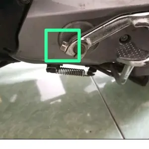 BAUT SELAAN VARIO BEAT SCOOPY STAINLESS 2KUNCI HENG ORIGINAL (1BAUT)