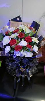 Product Review of *5 LEMBAR* Kertas Cellophane Bucket Bunga [Frame Transparent Glossy] Flower Wrapping Paper Celophane / Krtas Buket Bening Chellophane Hologram untuk Bouquet Snack Uang Wisuda from D** j**a A**U 1