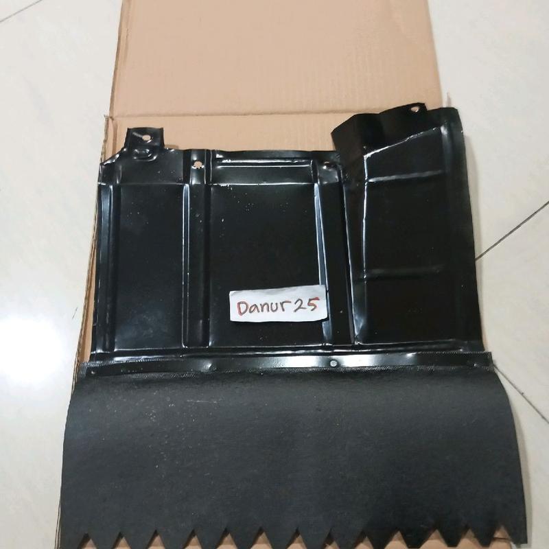 Dudukan Karpet Lumpur Depan PS100 PS120 Lama Plat 1Set Kiri Kanan 2