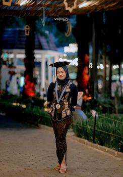 Product Review of Rok batik slimfit | bawahan kebaya kamen jadi rok kebaya rok batik rok songket batik bali from t**a 3