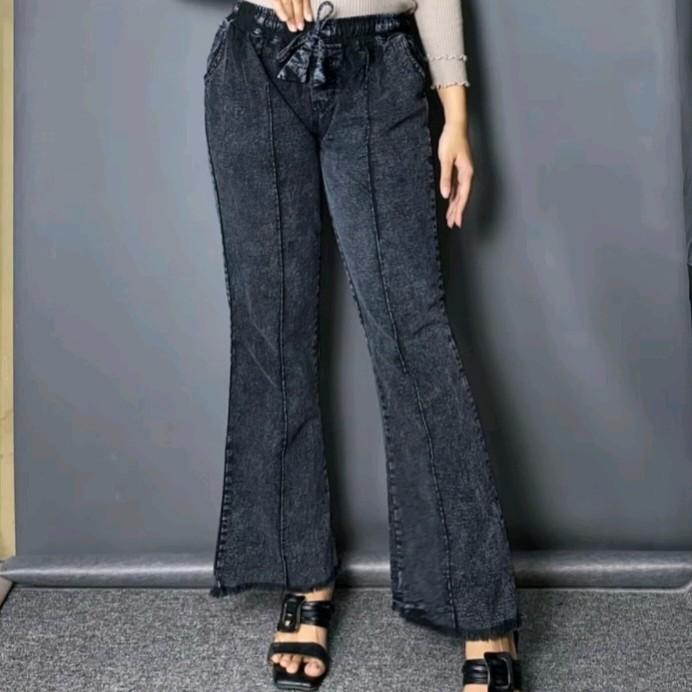 Celana Cutbray Wanita Jeans Model Highwaist Kekinian Bawahan Cewek Casual Pinggang Karet Panjang Nyaman Hitam Dewasa Denim 3