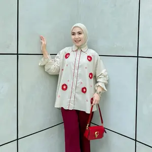 Najila Blouse Motif Bunga Lengan Bishop Karet /Atasan Wanita
