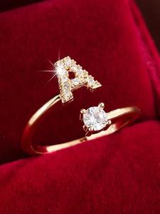 Anillo decorativo de moda para mujer con apertura ajustable, con diseño del alfabeto de 26 letras, ideal para aniversario, boda, fiesta y uso diario