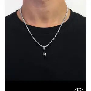 Kalung Liontin Petir Titanium SIMPLE dan Kecapria Wanita dan Pria dengan Desain Menarik