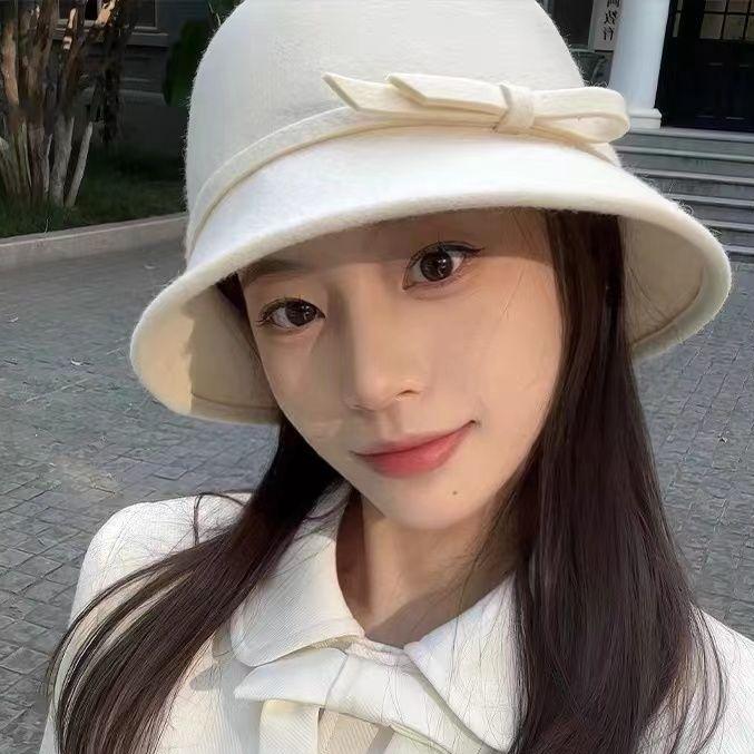 Mũ Dạ Ép Dáng Cụp Đính Nơ Nhỏ – Thời Trang Cổ Điển, Ấm Áp và Thanh Lịch Cho Nữ