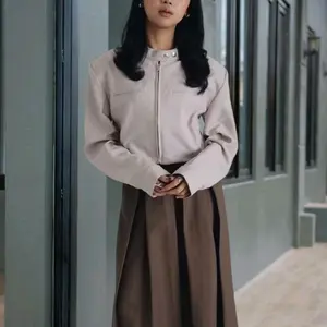 Jaket Crop Wanita / Atasan Outer Lengan Panjang full Zipper Bahan SEMI WOLL