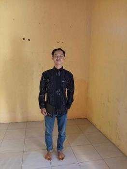 Product Review of Laskala Batik Premium Sentani Kemeja Batik Pria Slimfit Lengan Panjang from T**3 0