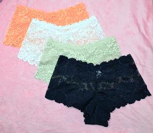 700403 Set de 4 Pantaletas de Encaje para Damas Diferentes Colores y Tallas Elegantes y Clásicas para Ocasiones Especiales