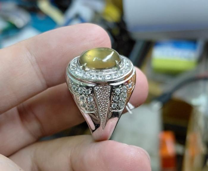 Gambar Cincin Batu Idocrase Bio Solar Aceh IDC030 Giwang Melintir Ikatan Perak Mewah Size Kantoran dari CNC phoneshop Kota Administrasi Jakarta Pusat Tokopedia