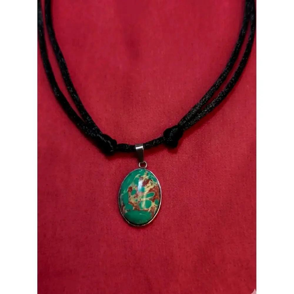 kalung liontin batu akik pirus nevada hijau serat kumer tali hitam halus termurah