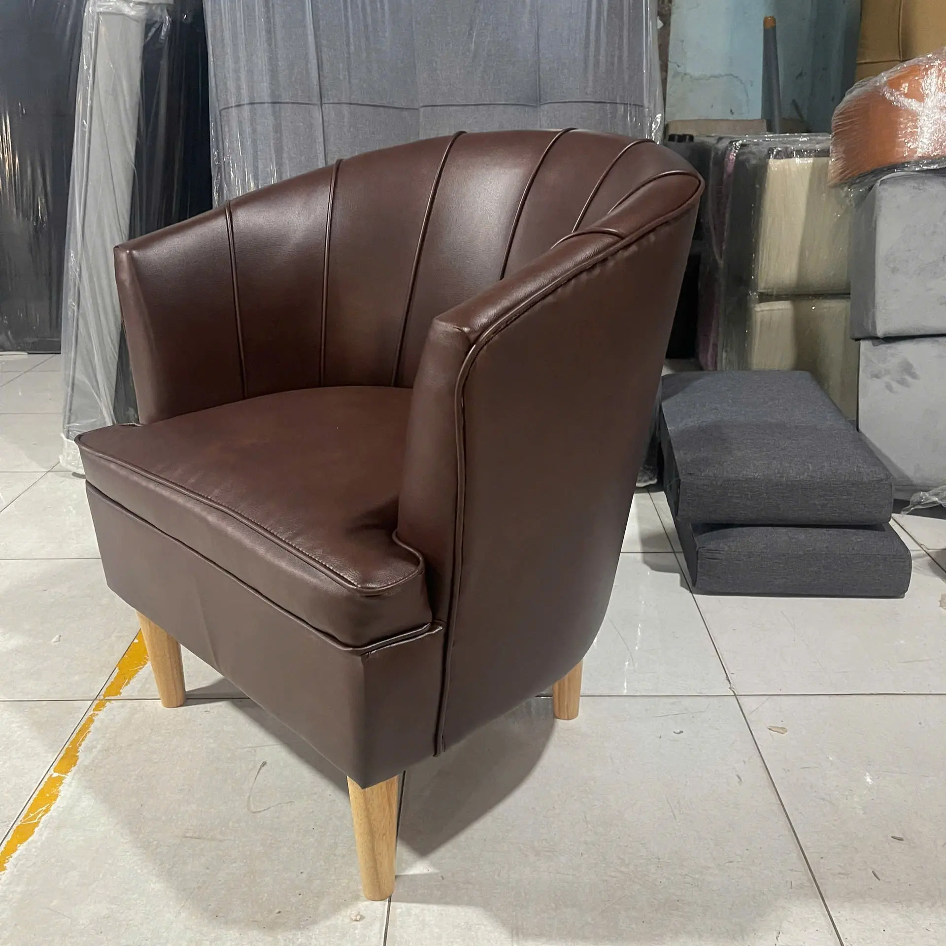 Ghế Sofa Đơn , sofa sò, sofa nail, sofa một người đang ngồi nhiều sắc màu - bh 12 tháng