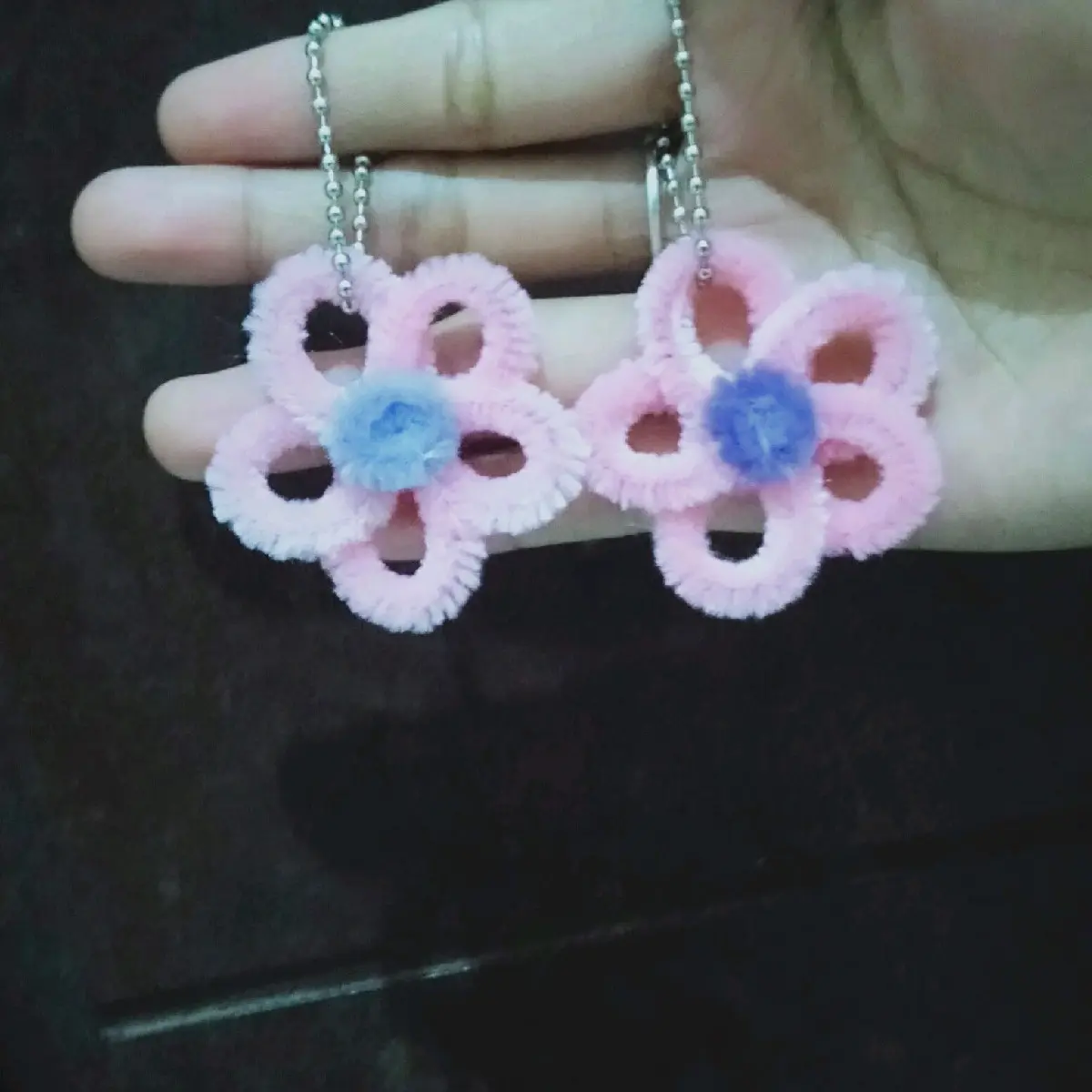 Gantungan Kunci Kawat Bulu Daisy Murah - Model Terbaru
