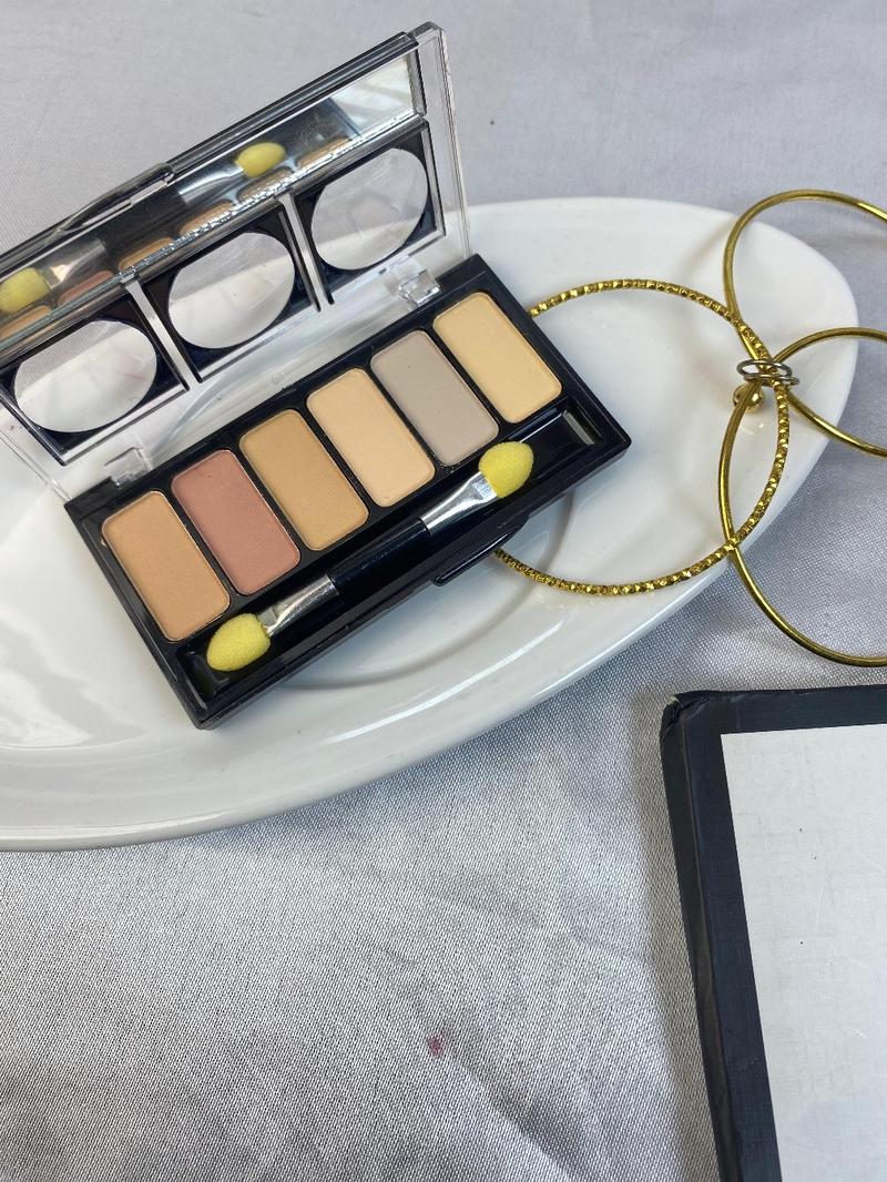 Product Introduction of EYESHADOW & HIGHLIGHTER Glamour Wajah Mempercantik 2
