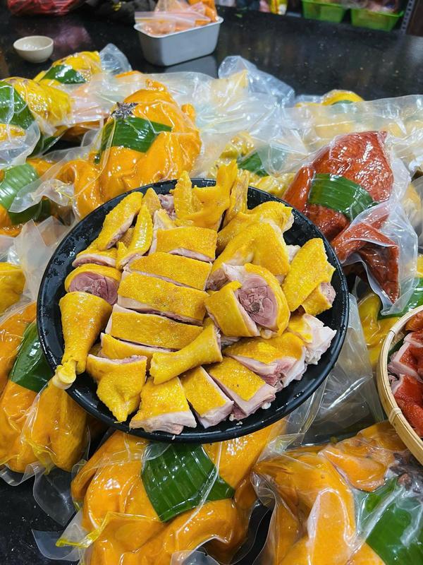 Gà Ủ Muối Hoàn Hương - Hương Vị Truyền Thống Chuẩn Nhà Làm