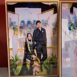 Frame foto ukuran 35 x 48, 30 x 45 dan 20 x 30 Dinding Kayu