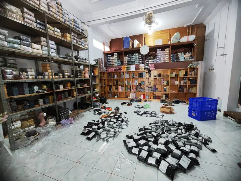CUCI GUDANG Kerudung Voal Segi Empat syari jumbo 2