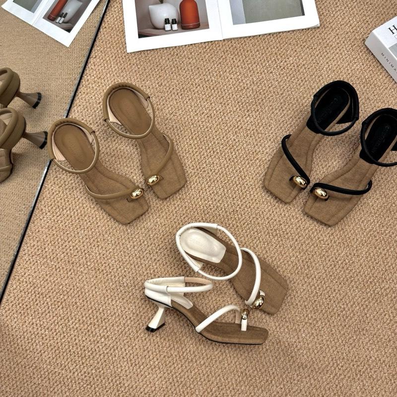 Soli’s Store - Dép Nữ 2 Dây Xỏ Ngón Có Charm - Si Da Mềm Thanh Lịch Màu Nhã Nhặn Thanh Lịch Chuẩn Size